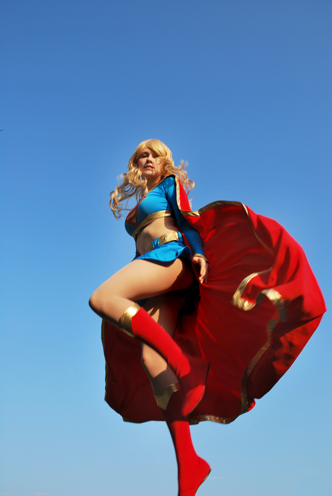 supergirl_cosplay_pipoca_com_bacon