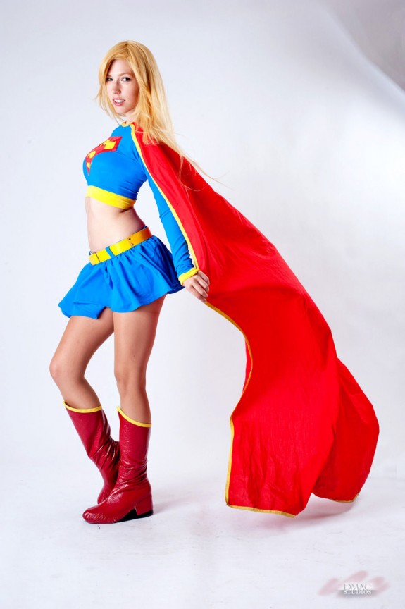 supergirl_cosplay_pipoca_com_bacon